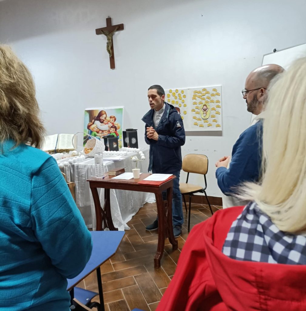 Encontro de Catequistas nos Arrifes reflete sobre o papel da oração na vida do catequista